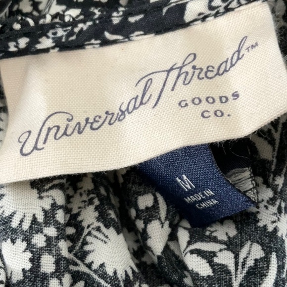 Universal Thread - Women's Long Sleeve Peplum Blouse - Picture 10 of 12